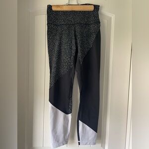 LULU LEMON Woman’s Black/White Block-Pattern Leggings Speckled/Solid Ankle SZ 6